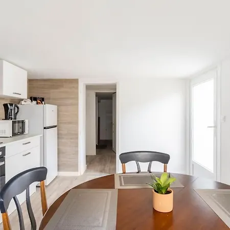 200 M Avec Terrasse Et Jardin Apartman *