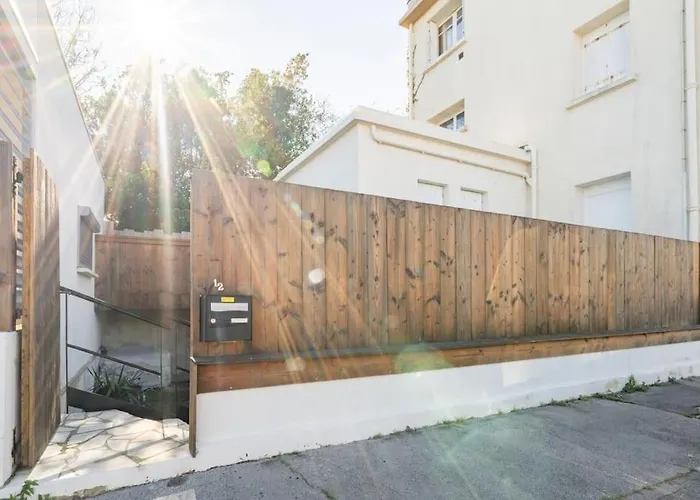 200 M Avec Terrasse Et Jardin Apartment Royan