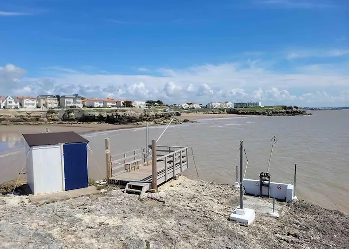 Apartment 200 M Avec Terrasse Et Jardin *